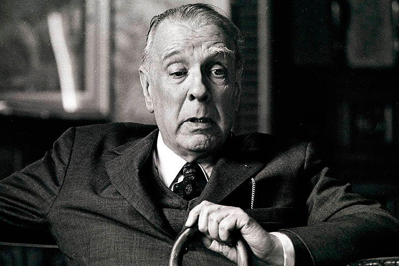 La biblioteca personal de Borges será puesta en valor