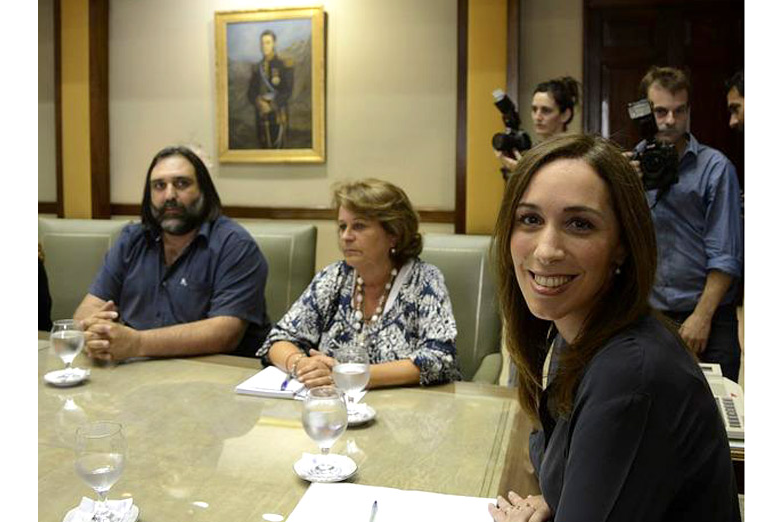 Efecto campaña: Vidal ofreció 27% y los maestros bajan la propuesta a las bases