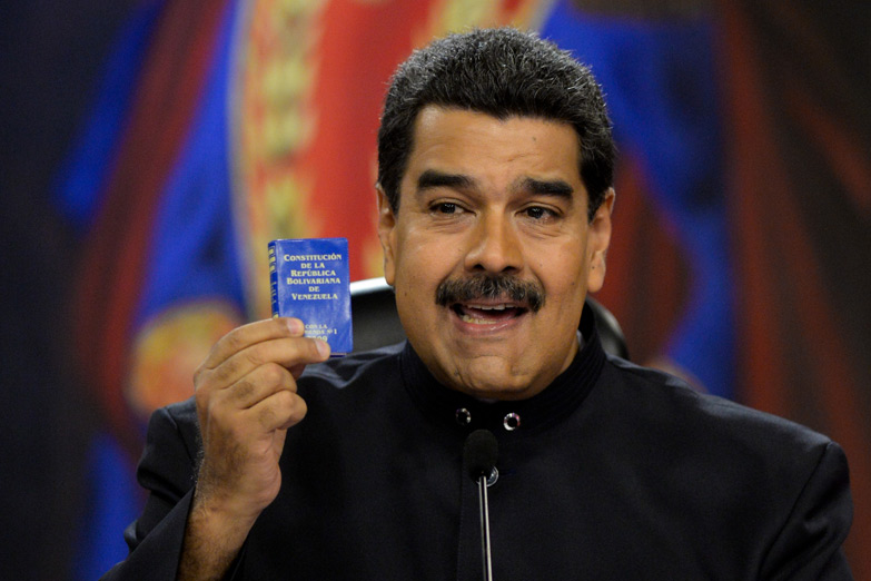 Maduro denunció «un ataque terrorista y golpista»