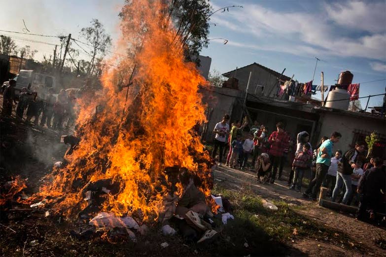 Festivales paganos y religiosos para dar la copa de leche en Costa Esperanza