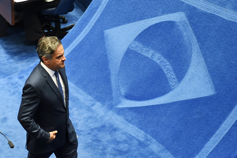 Un juez amigo autoriza a que Aécio Neves vuelva al senado brasileño