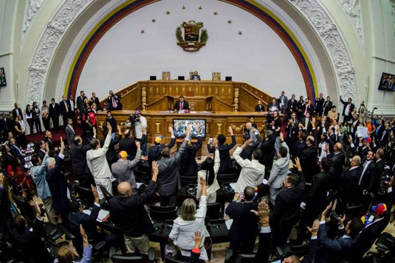 Aprueban una consulta popular por la Asamblea Constituyente