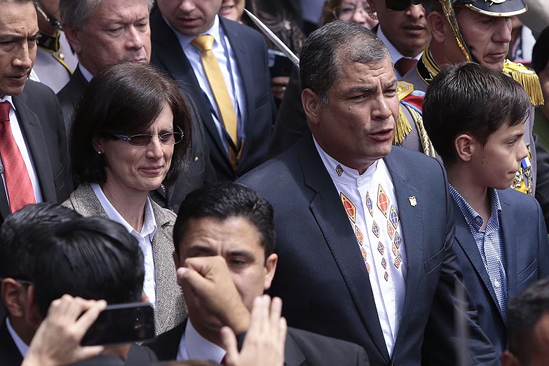 Rafael Correa se va a vivir a Bélgica para cumplirle una promesa a su esposa