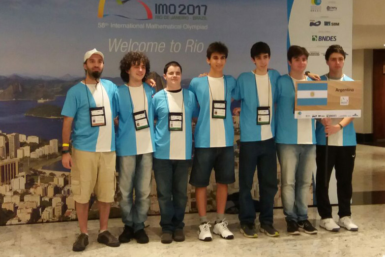 Un joven argentino ganó una medalla de oro en la Olimpiada Internacional de Matemática