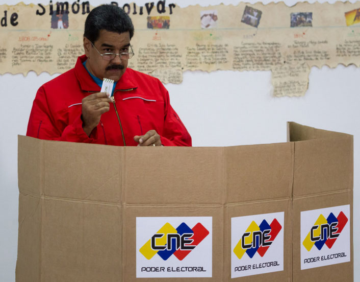 Maduro, el primer voto