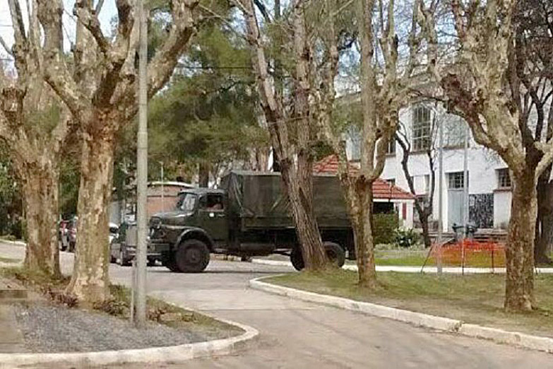Por primera vez en 13 años entró un camión militar con oficiales armados a la ex ESMA