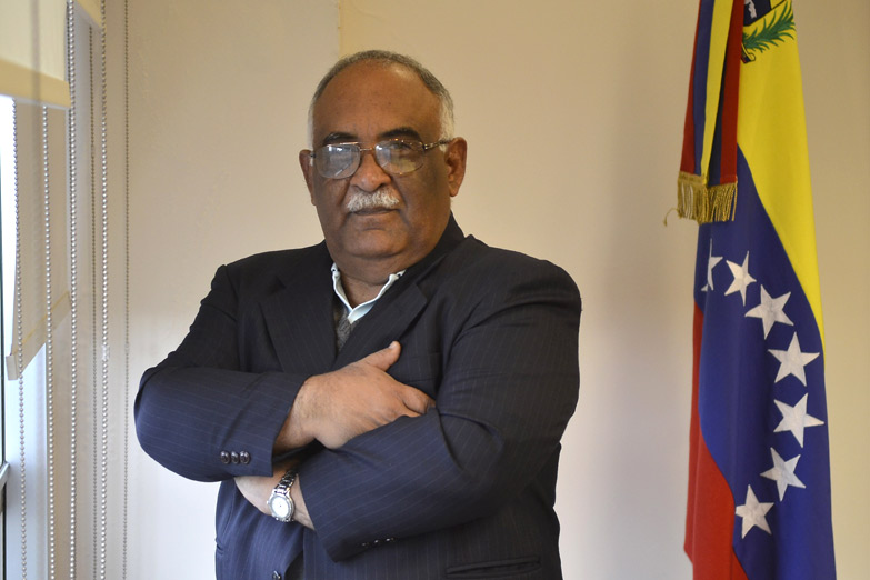 Tras la visita de Pence, el gobierno analiza endurecer la presión sobre Venezuela