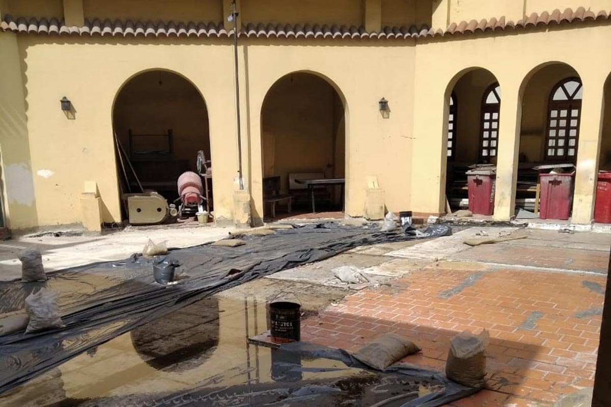 El Teatro Cervantes en conflicto: las voces detrás de una bella fachada