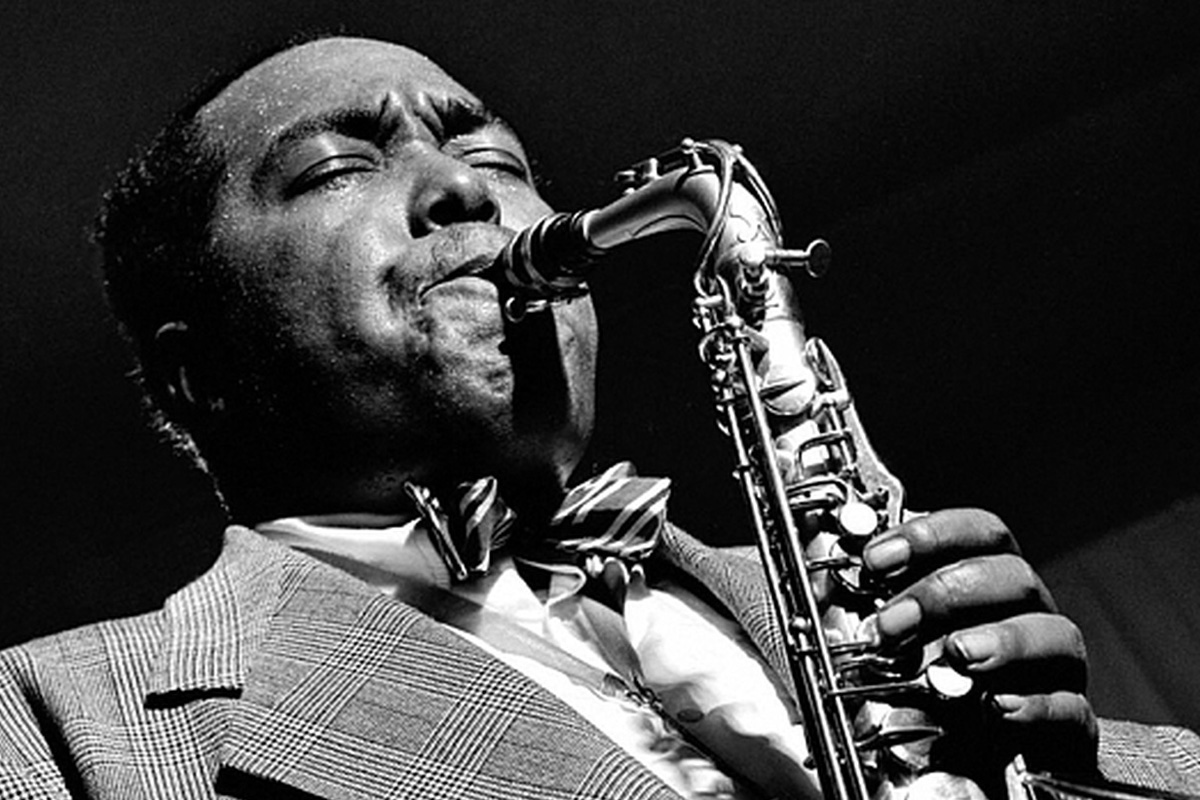 Charlie Parker: el músico que se adelantó a su tiempo y reinventó el jazz
