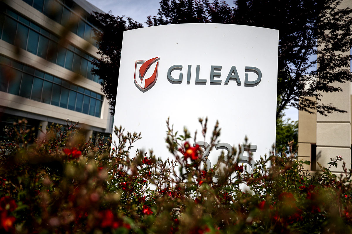 Estados Unidos autoriza el uso de un antiviral sin demasiados testeos