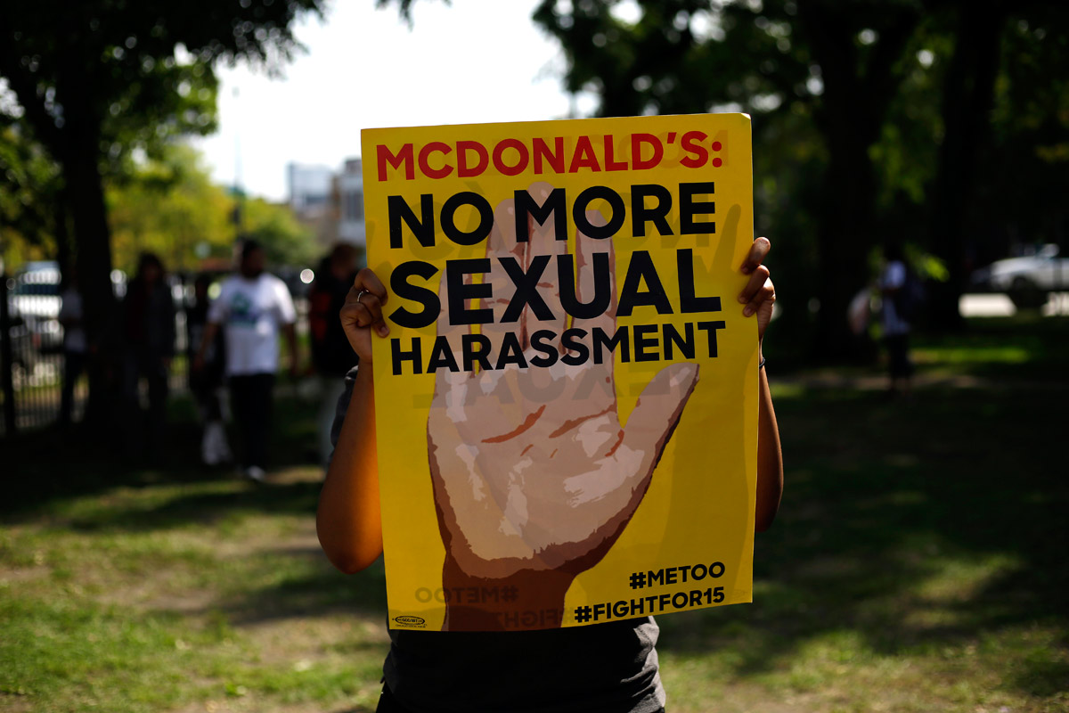 El #MeToo llega a McDonald’s: historias de abusos en la línea de montaje