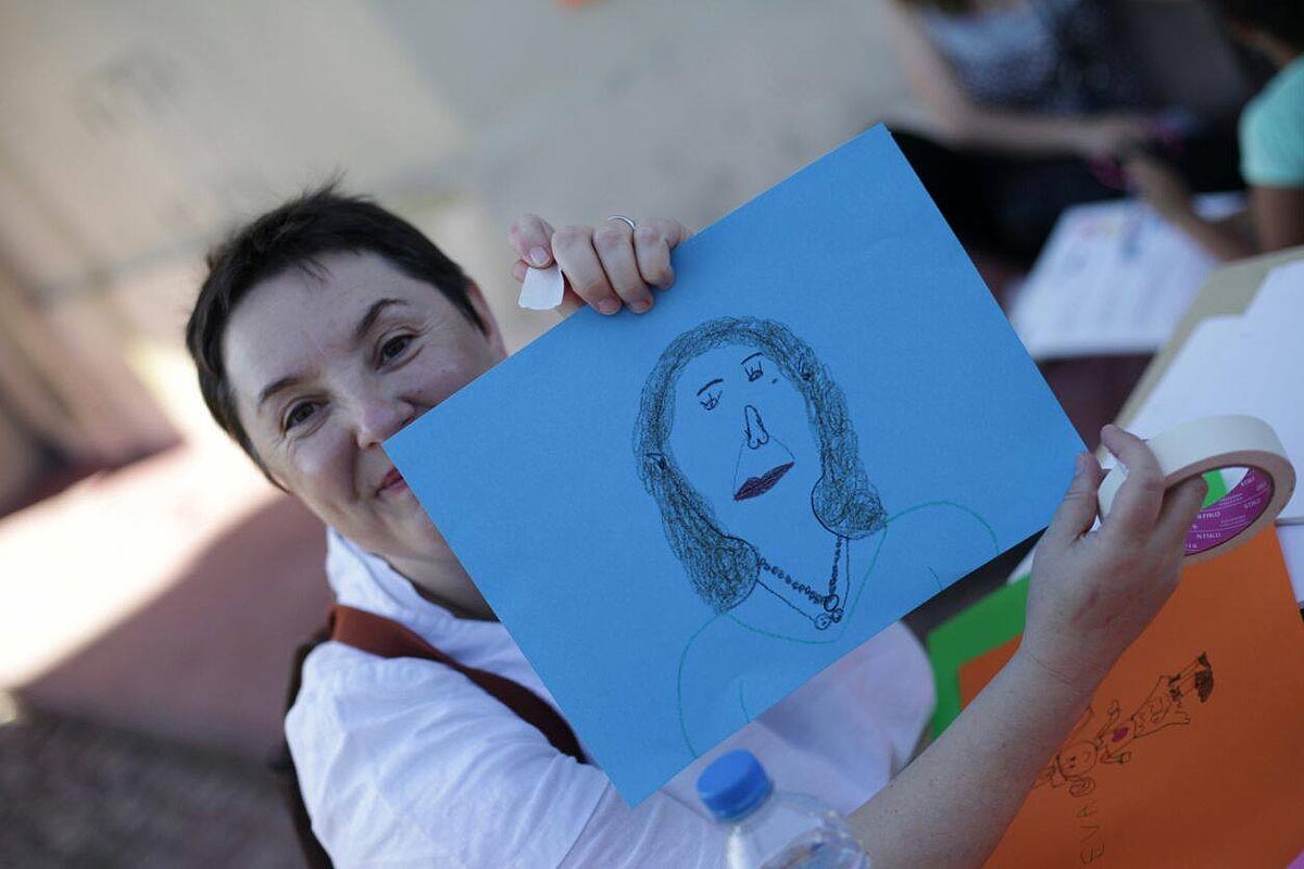 La ilustradora Albertine Zullo y la escritora Jacqueline Woodson ganaron el Premio Hans Christian Andersen