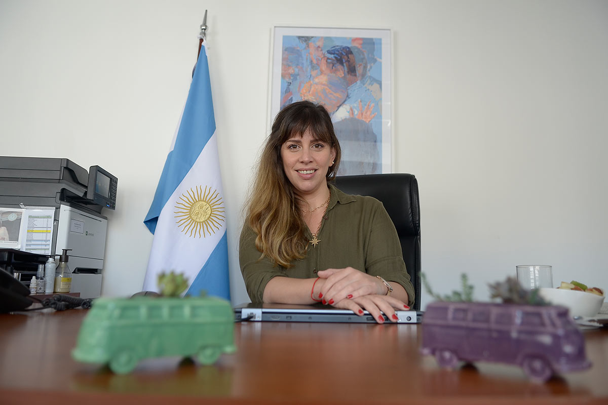 Micaela Sánchez Malcolm: &quot;La reglamentación del DNU 690 la discutimos con todos los actores&quot; - Tiempo Argentino