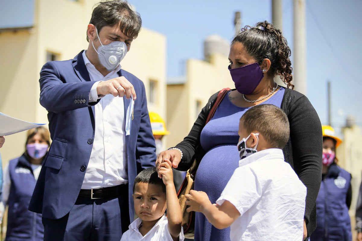 Kicillof cierra el año de pandemia con un acuerdo salarial con los médicos
