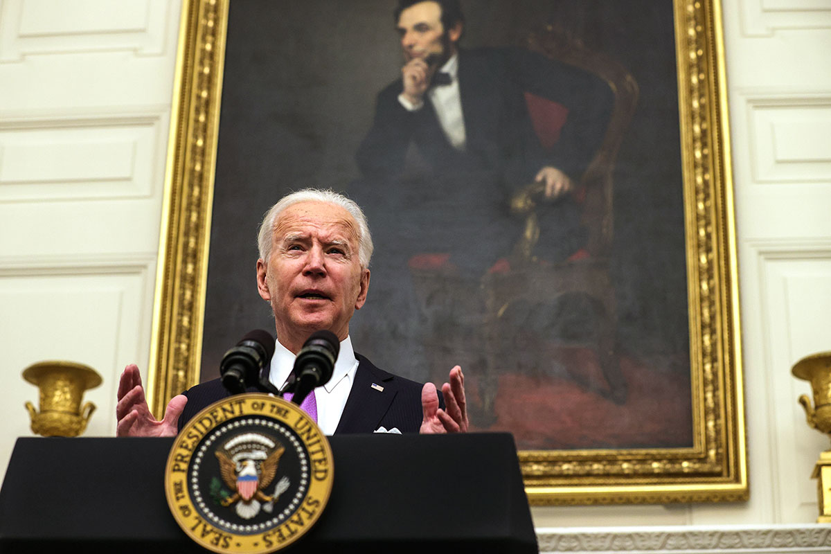 Biden decretará ayudas económicas temporales