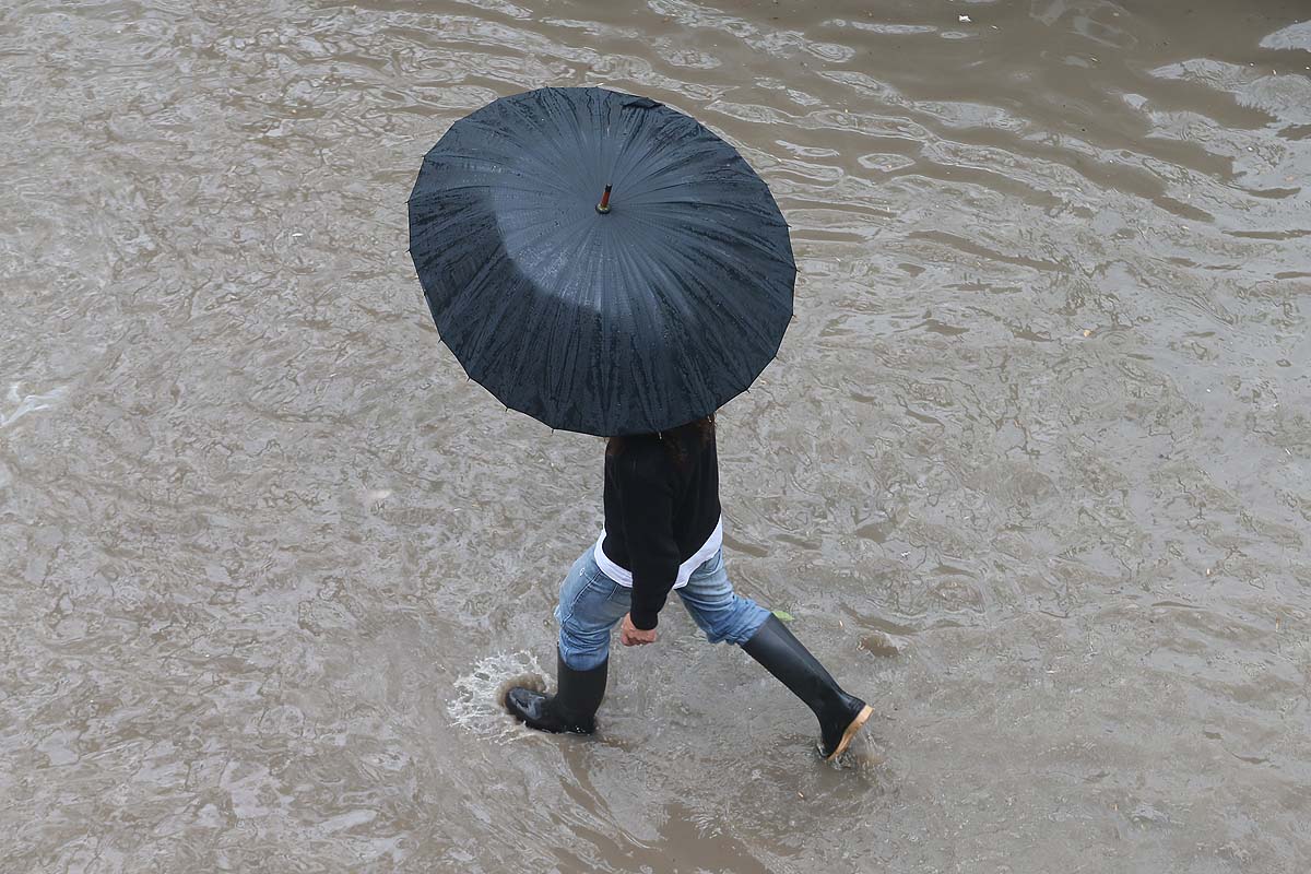 Anuncian fuertes lluvias y tormentas en todo el país