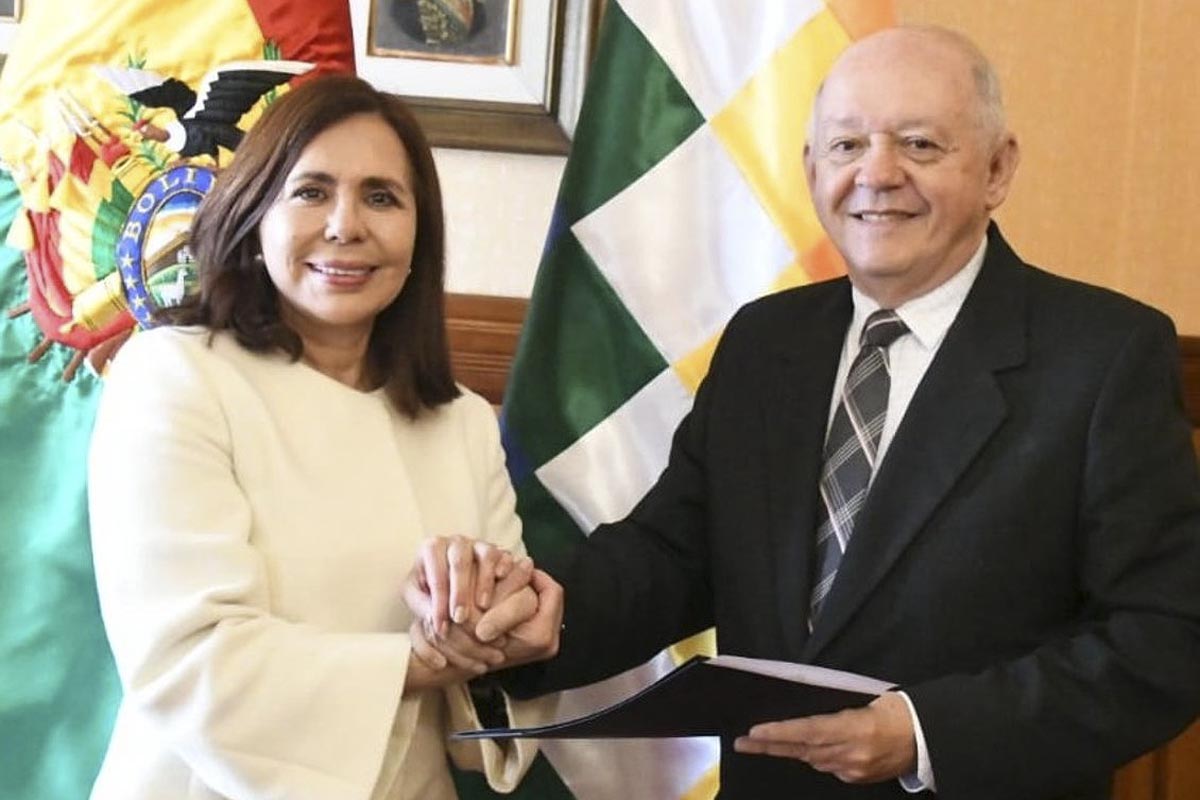 Bolivia: el gobierno de facto reabrió las relaciones con EEUU y nombró embajador después de 11 años