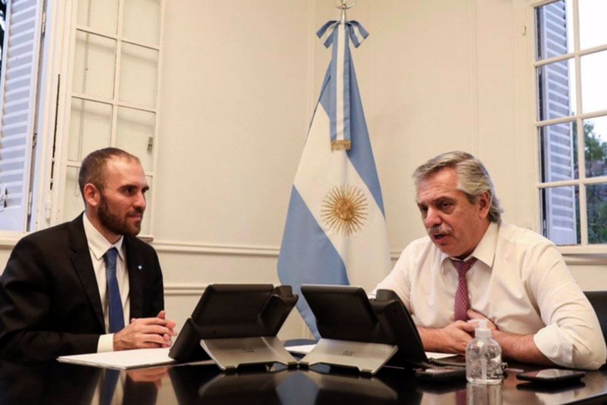 El Gobierno ofrece para canje 11 nuevos bonos con vencimiento hasta 2047