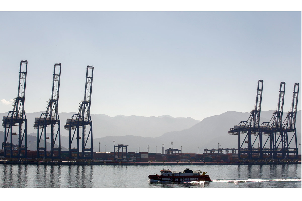 Con el correo y los puertos arrancó la ola privatista para arrasar con el Estado