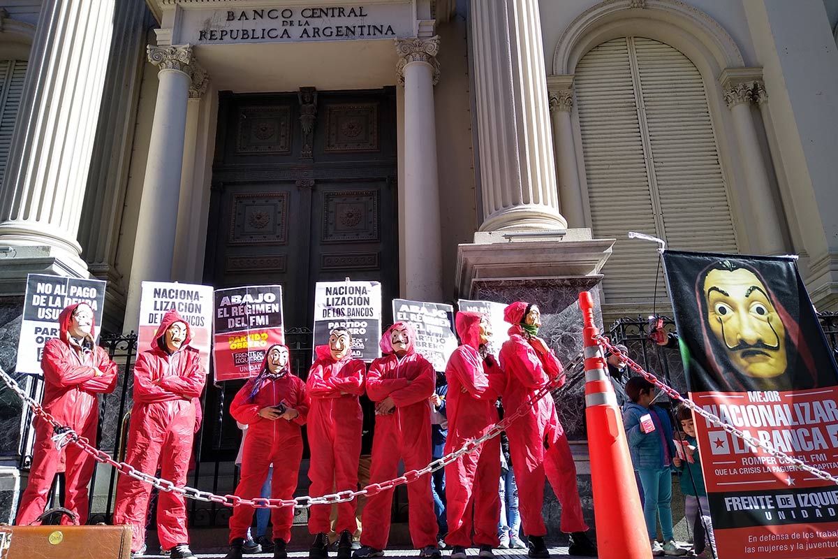 Con un original spot el Frente de Izquierda propone nacionalizar la banca y romper con el FMI
