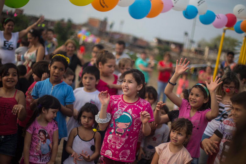 Los chicos más necesitados tuvieron su día rodeados de juguetes