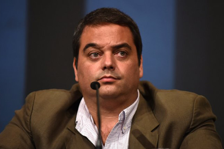 Triaca puso paños fríos a la reforma y busca avanzar con el blanqueo laboral