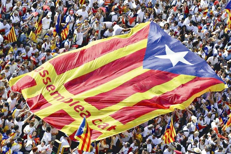 Duros cruces entre Madrid y Barcelona por el referéndum