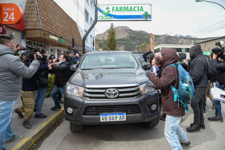 Tensión en el Juzgado de Esquel al declarar tres gendarmes