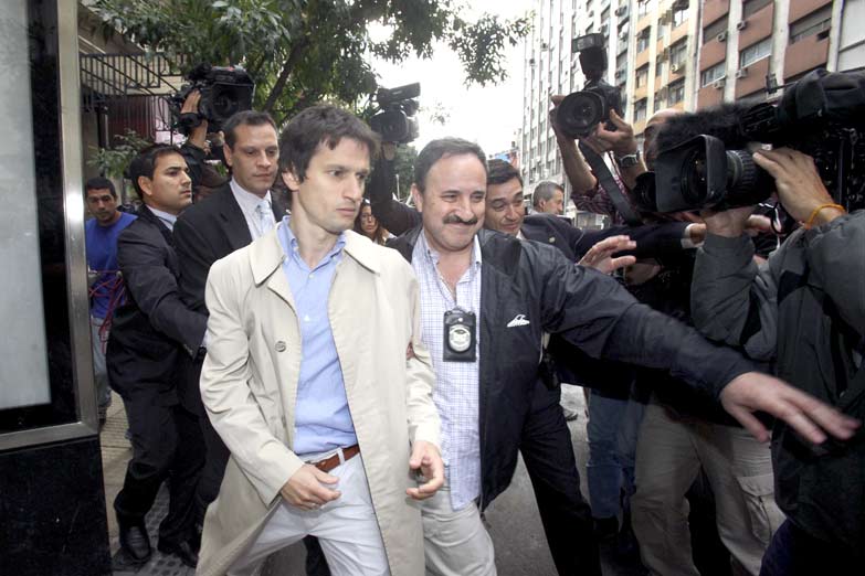 Caso Nisman: ordenan quitarle la tobillera electrónica a Diego Lagomarsino