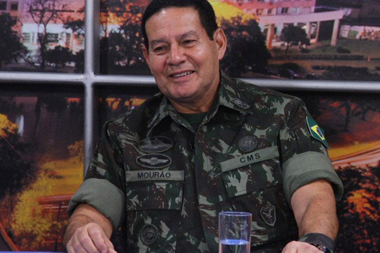 Un general brasileño pide una intervención militar para resolver la crisis política