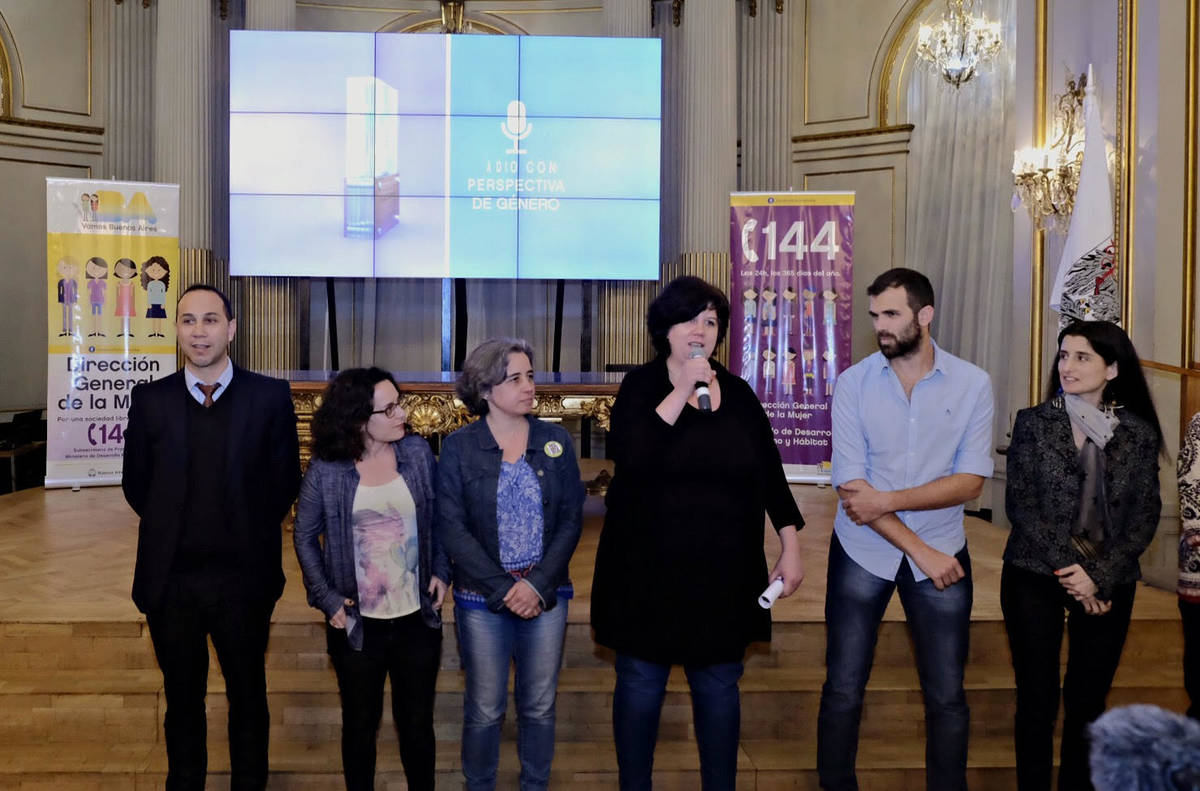 Tiempo recibió el premio Lola Mora