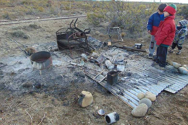 Brutal confesión de un gendarme: «Les dimos corchazos para que tengan»