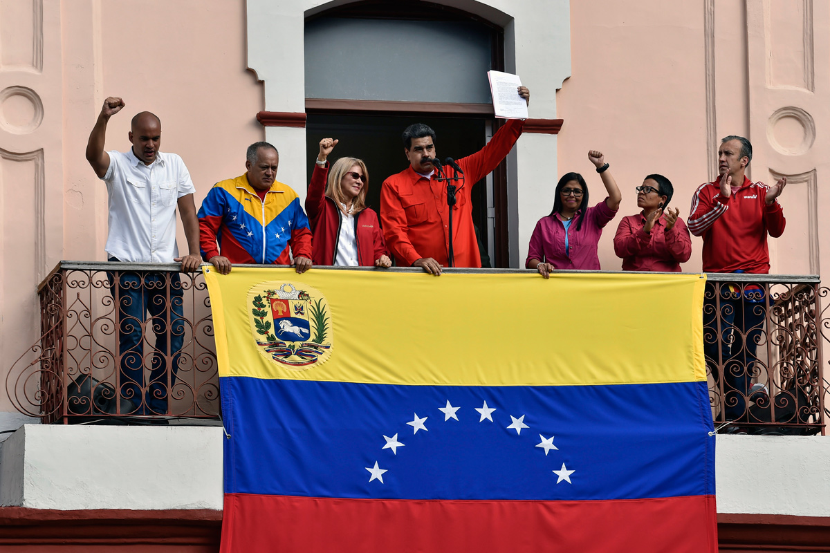 Maduro denunció un intento de golpe de estado y rompió relaciones con Estados Unidos