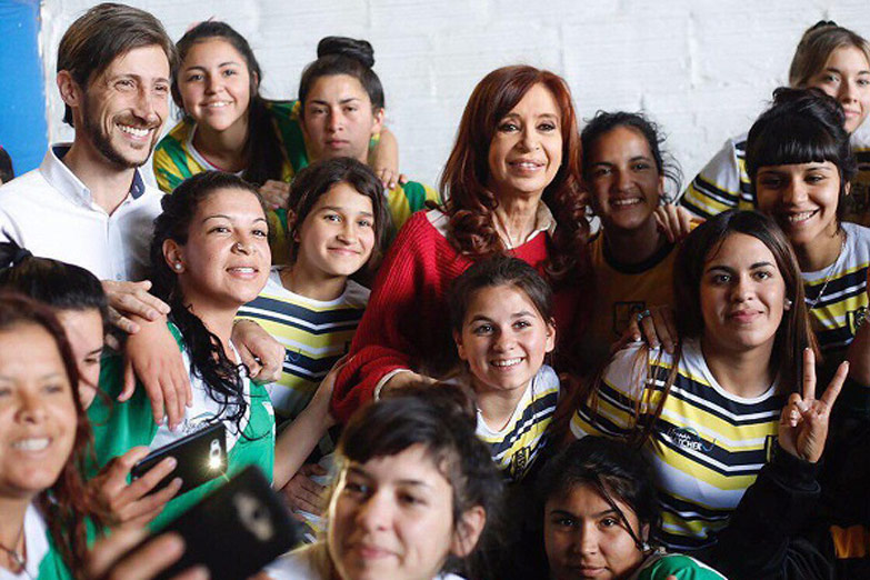 CFK, sobre el plan macrista para privatizar los hospitales: «Ahora vienen por la salud»