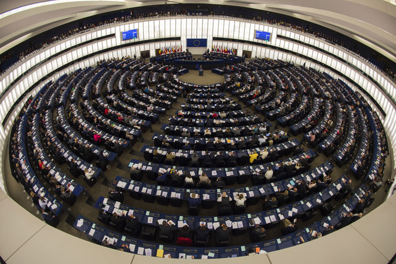 El Parlamento Europeo aboga por el diálogo dentro de la ley en Cataluña