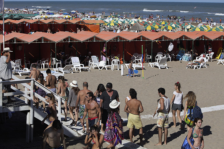 Las carpas en los balnearios de Mar del Plata costarán hasta $55.000