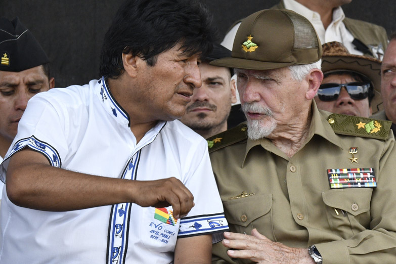 Evo llamó a los jóvenes a «defender la soberanía de los pueblos» como el Che