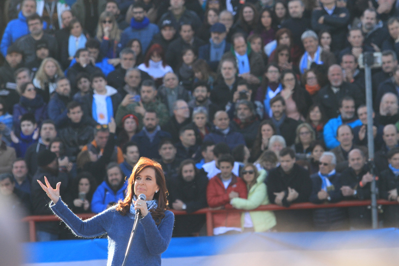 CFK en Racing: cómo será el acto de cierre de campaña que provocó el enojo de Macri