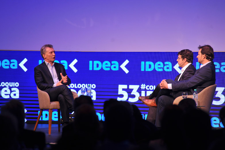 Al filo de la historia; por Roberto Caballero