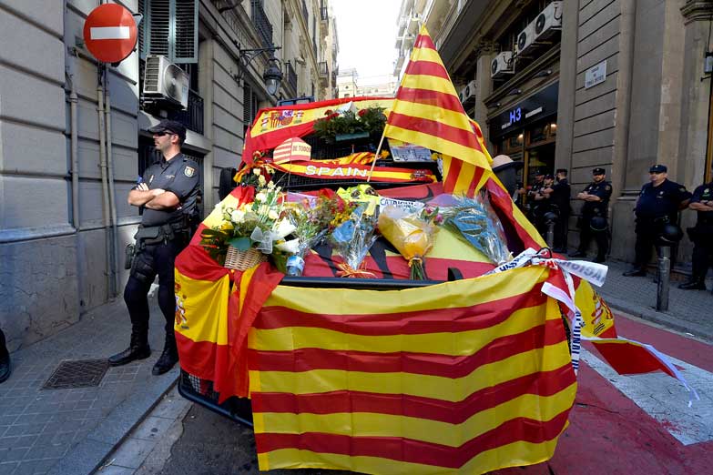 Madrid amenaza con la intervención y la detención de líderes independentistas