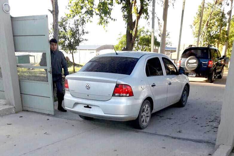 Sin aviso, en pijama y con violencia, trasladaron a Milagro de nuevo a prisión