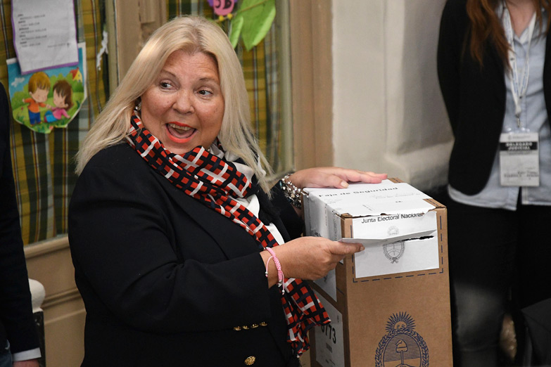 Votó Carrió y habló sobre Maldonado: «Rezo por él, Dios lo tiene en sus manos»