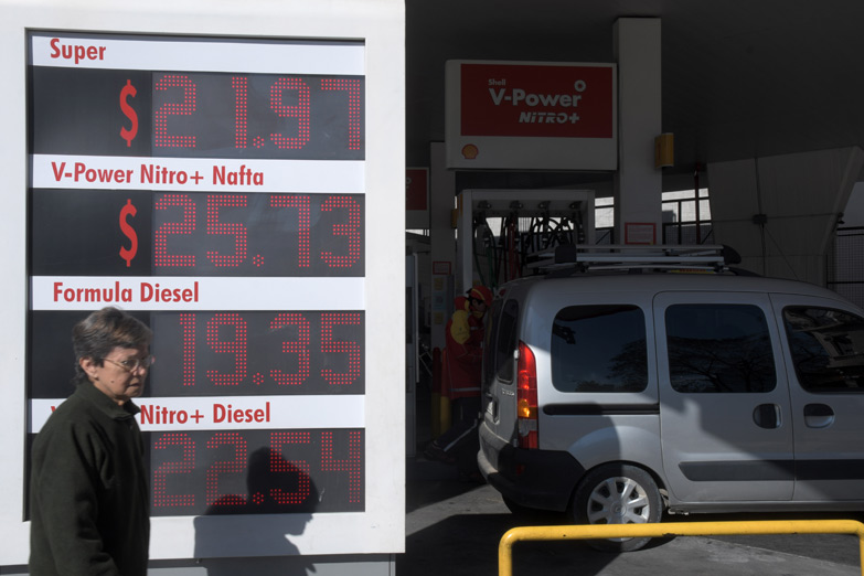 Golpe al bolsillo: después de las elecciones, las naftas suben un 10% en todo el país