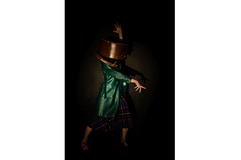 Cuerpos, objetos, acción