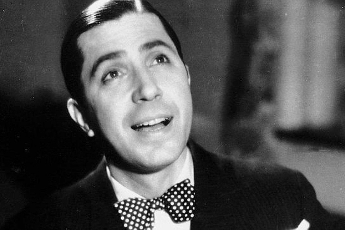 Cada día canta mejor: Gardel tendrá su serie basada en la biografía realizada por Felipe Pigna