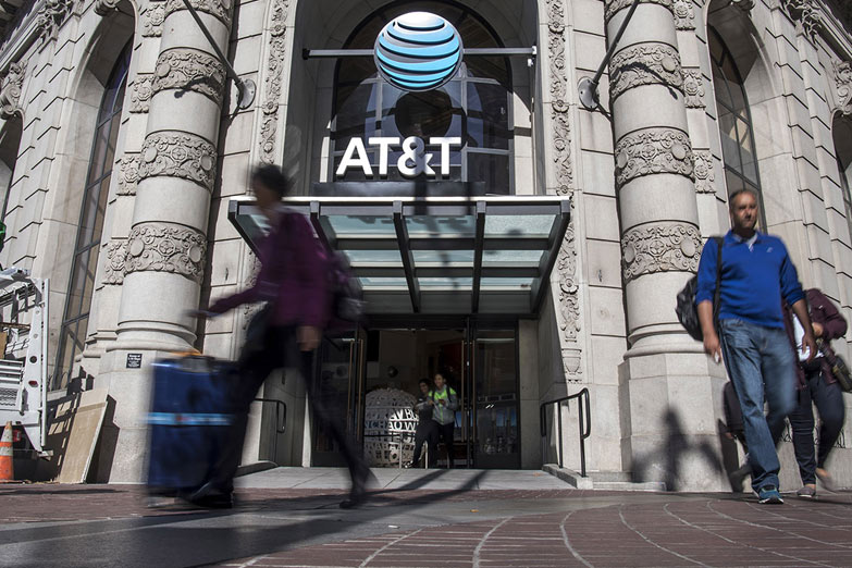 Trump bloqueó la fusión entre AT&T y Time Warner