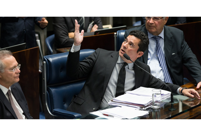 Fiscales abuchearon al juez Sergio Moro en Brasil