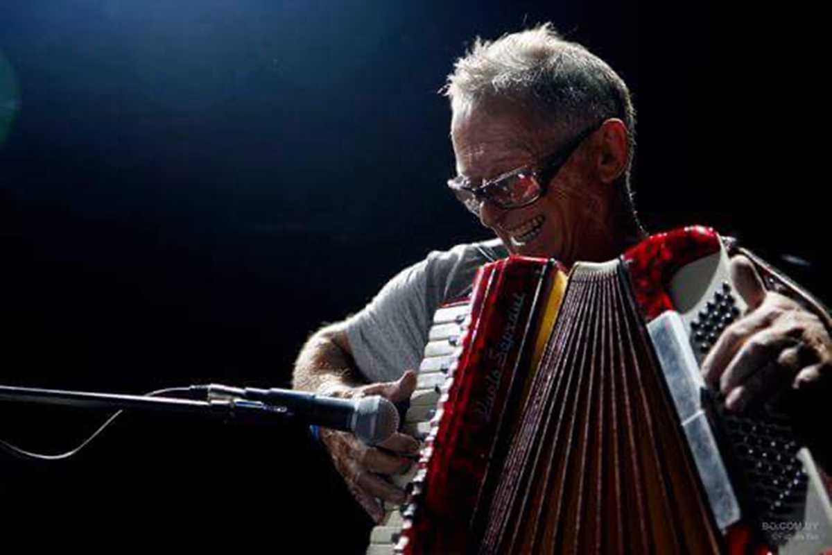 Hugo Fattoruso: «Sacar un tema nuevo de Los Shakers en este contexto es una alegría extraordinaria»