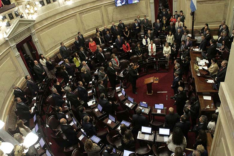 Juró Cristina Fernández junto a otros 23 senadores electos