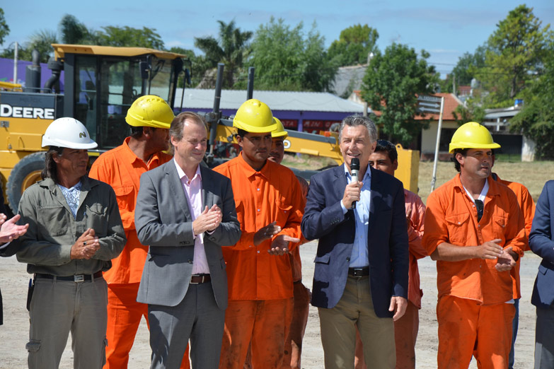 «Se ha usado el Estado para acomodar a los parientes y amigos de la política»